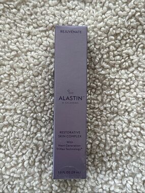Alastin Restorative Skin Complex TriHex Technology
